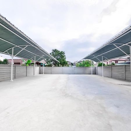 The Zai Apartment Ban Krathum Lom Luaran gambar