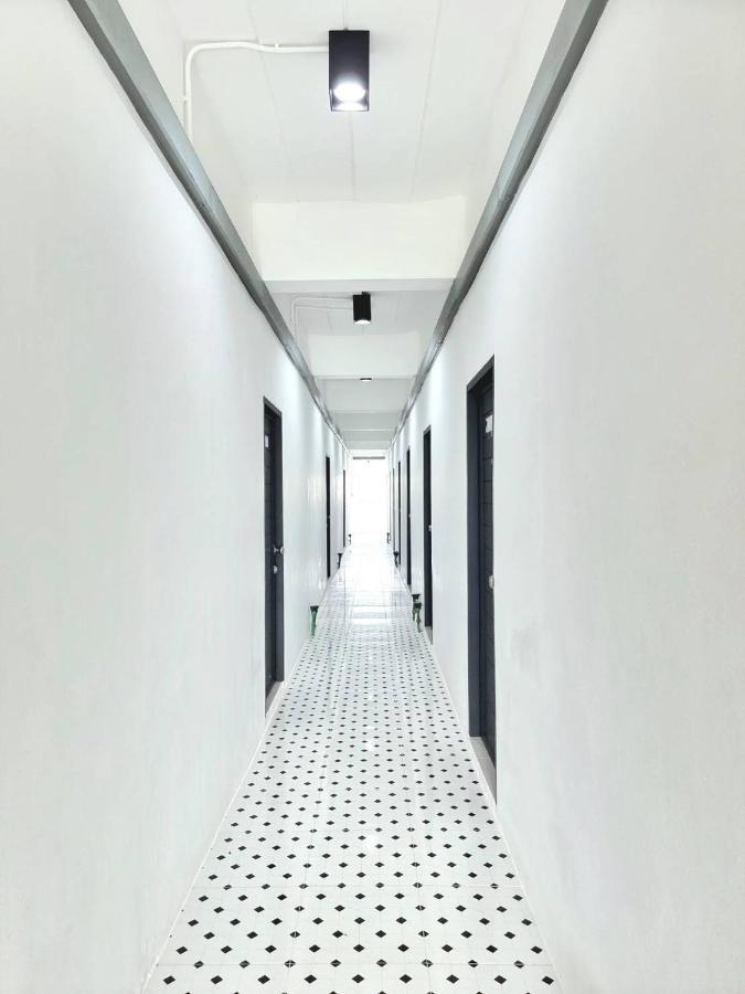 The Zai Apartment Ban Krathum Lom Luaran gambar