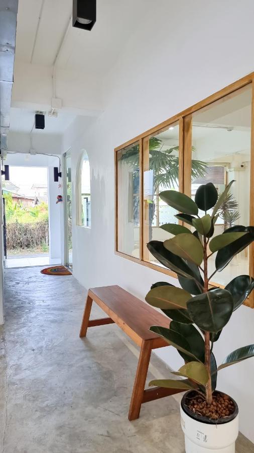 The Zai Apartment Ban Krathum Lom Luaran gambar